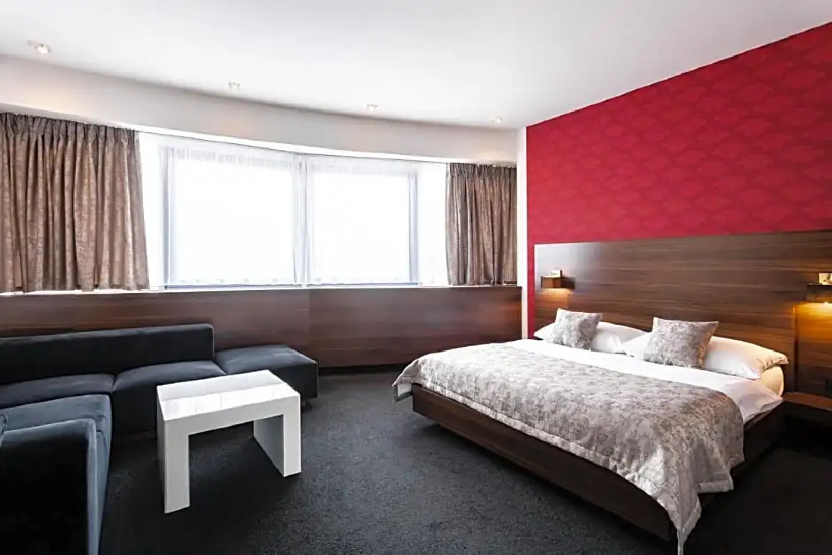 Tempus Club Garni Hotel