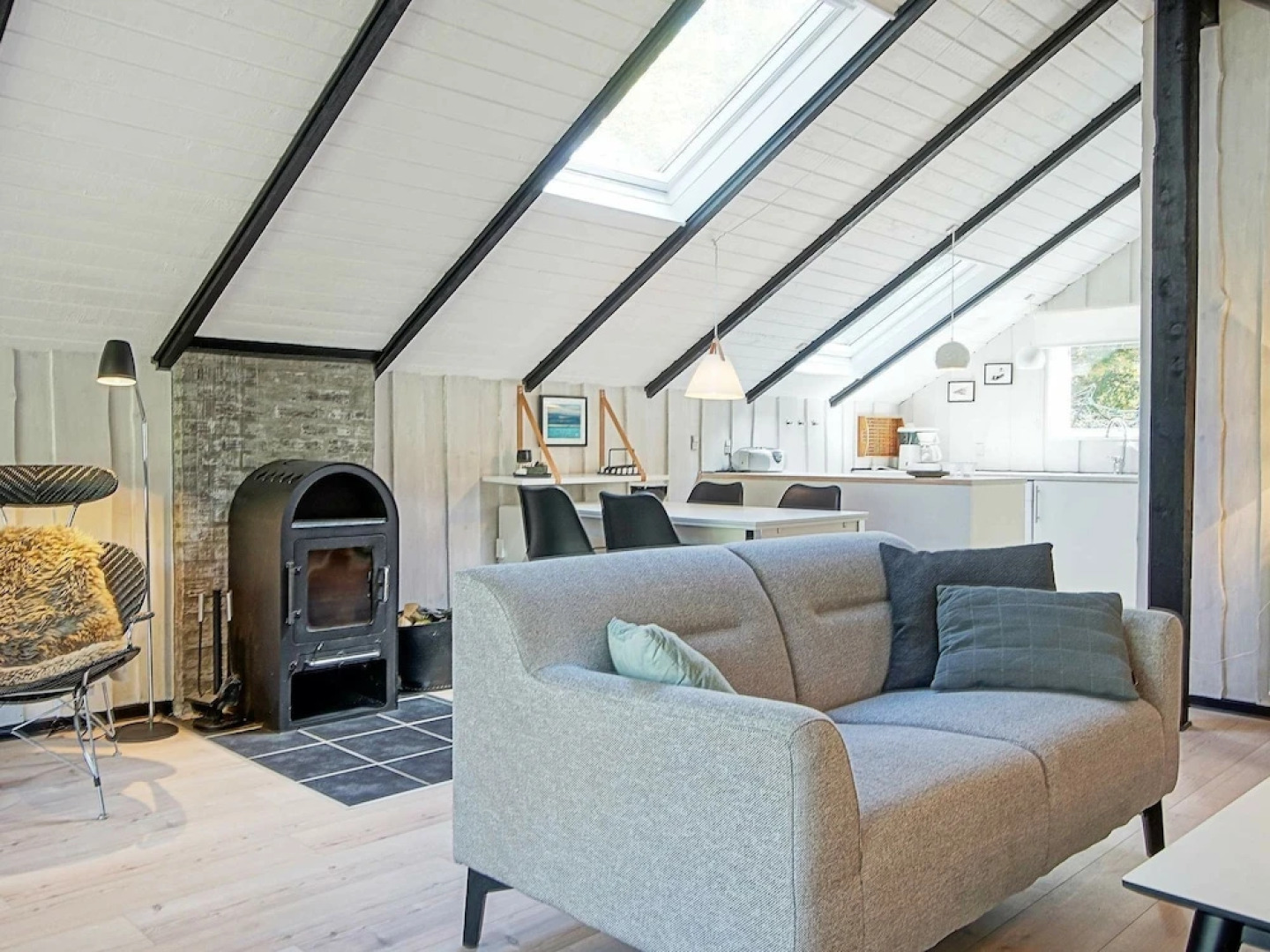 Magnificent Holiday Home in Aakirkeby near Sea