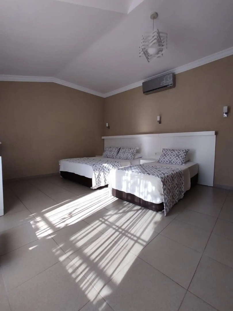 Mimoza Hotel