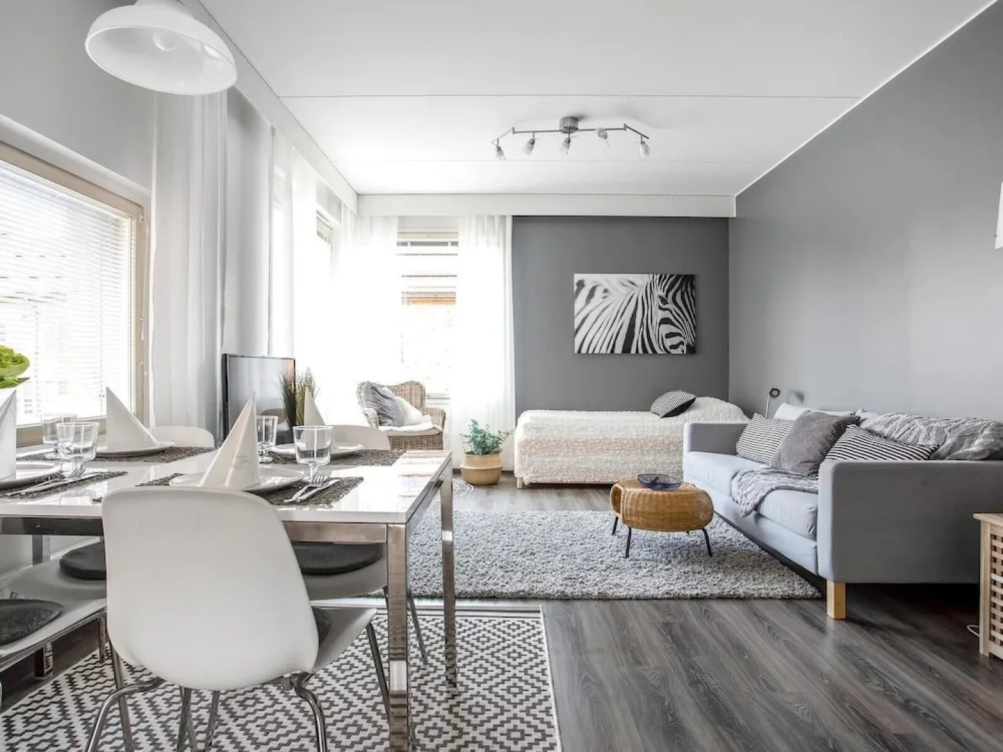 Kotimaailma KotikolmioKauppak saunalla