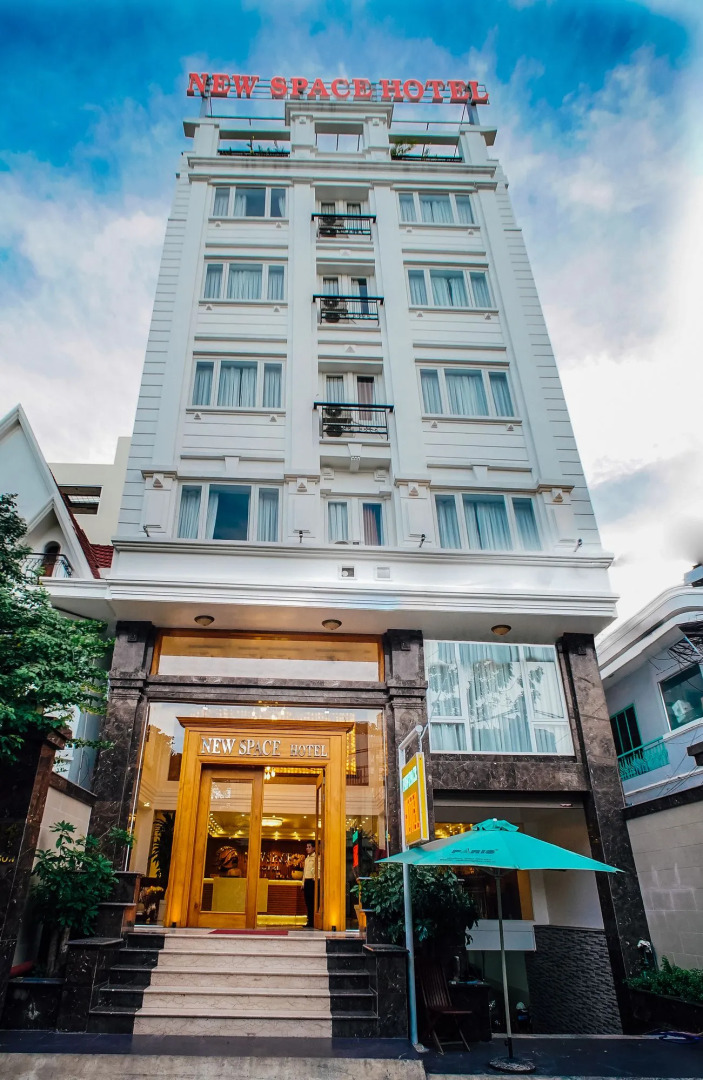 New Space Hotel Airport