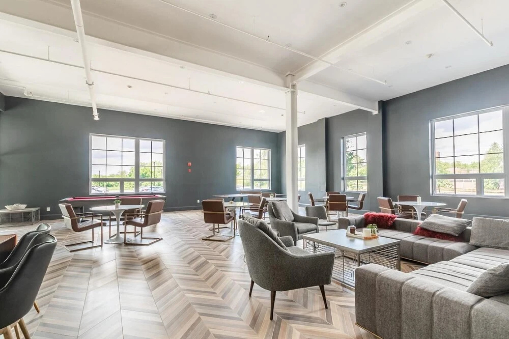 2 Storey Loft Gym Free Parking