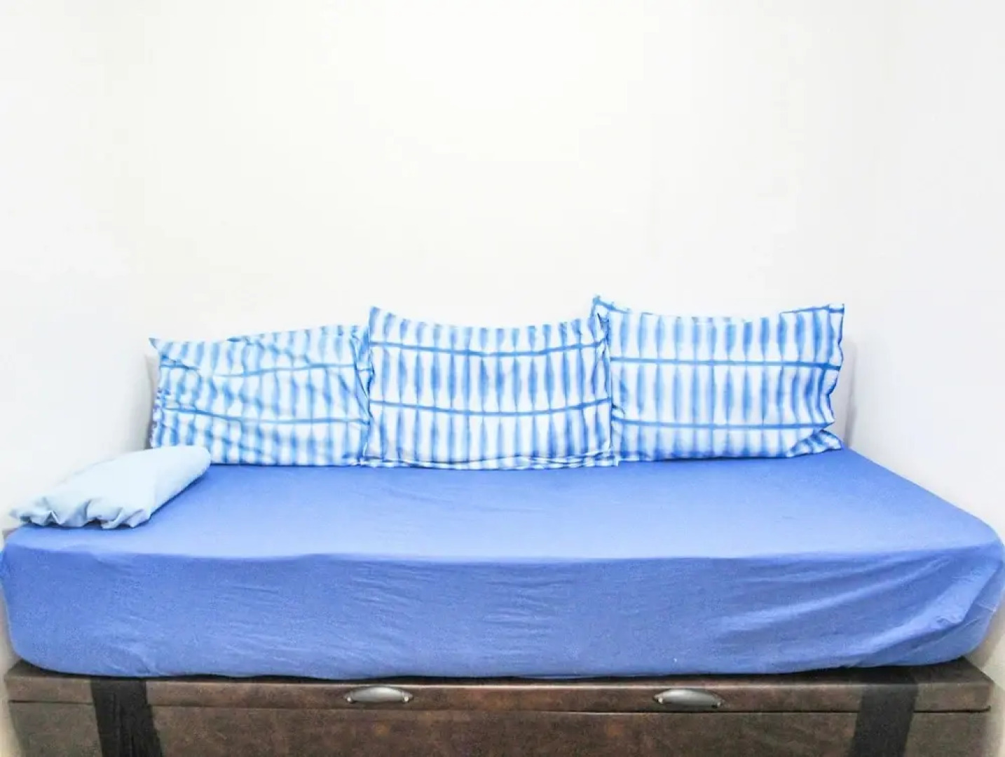 Apto a 200 m da Praia das Pitangueiras-guaruj SP