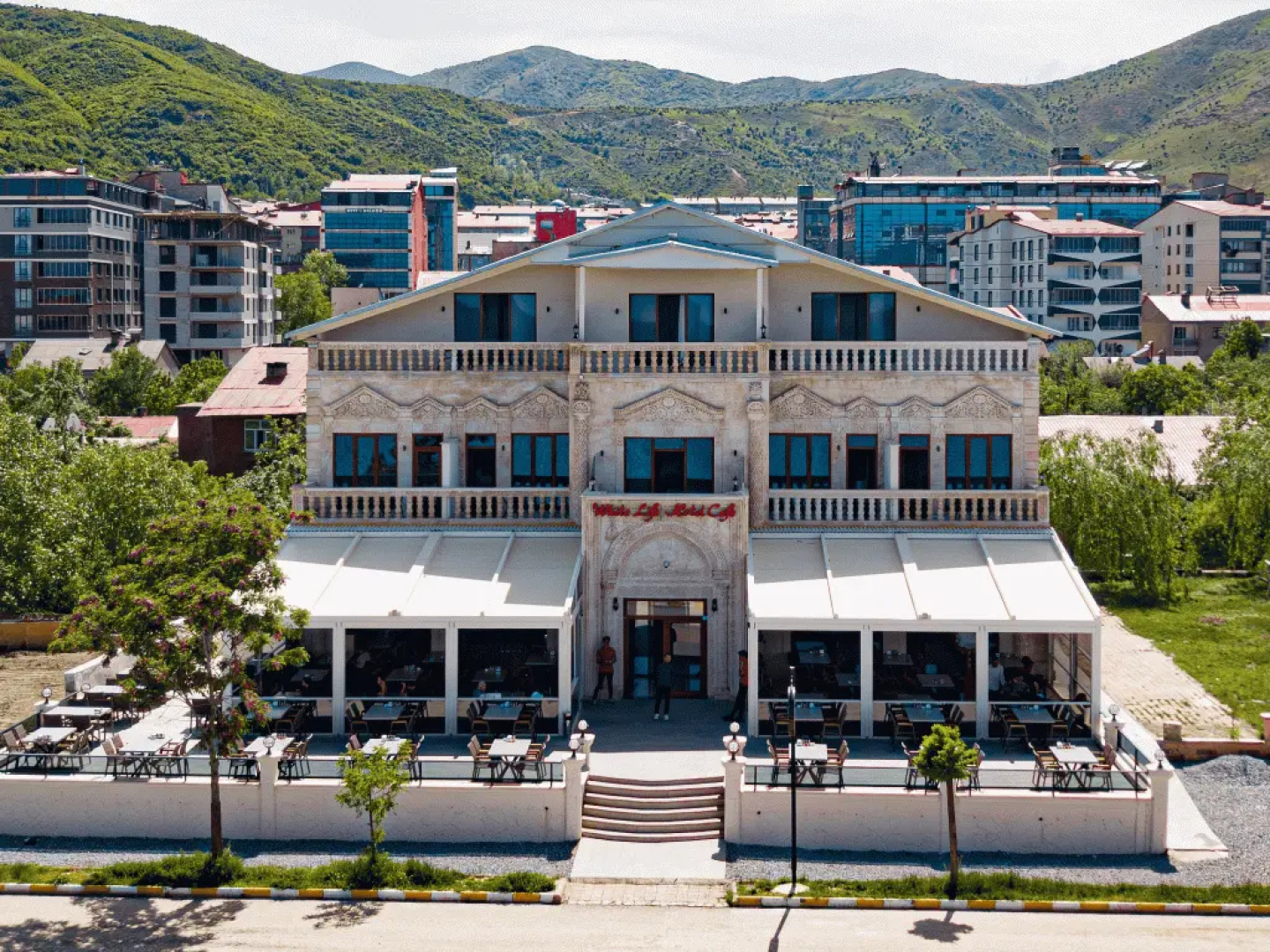 Beyaz Köşk Hotel & Cafe