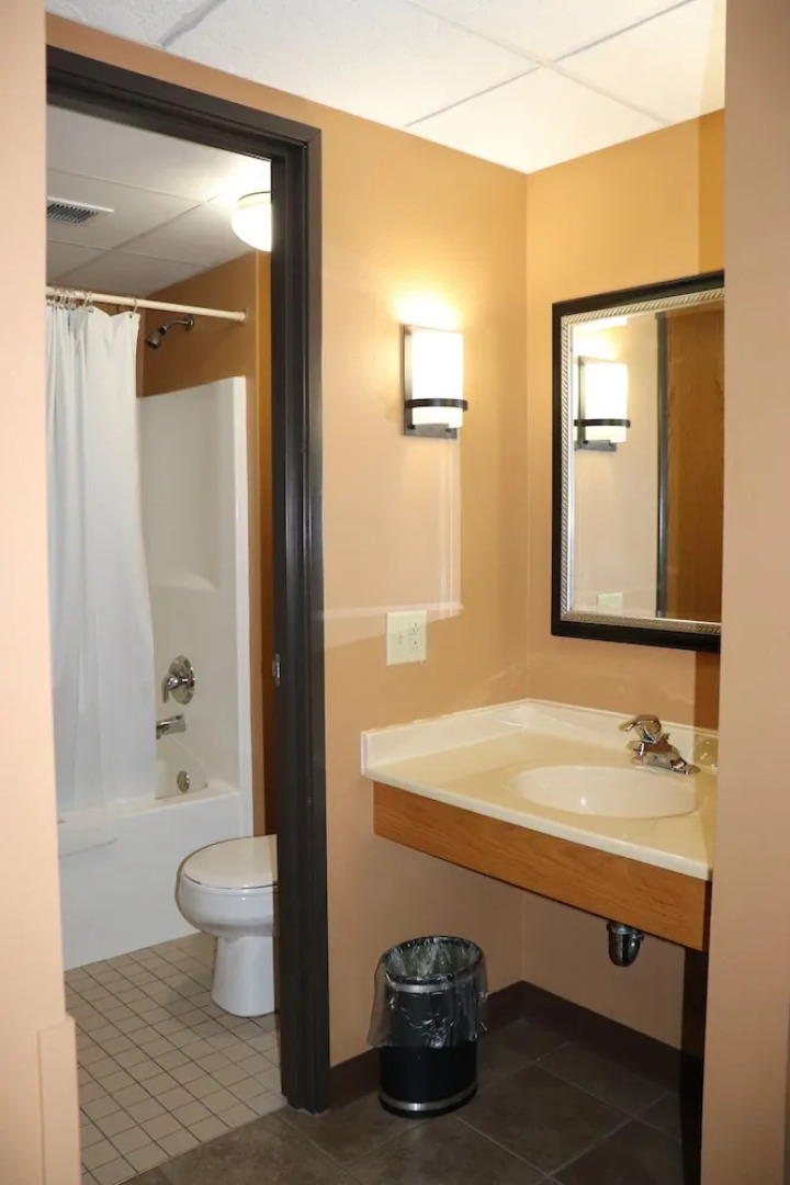 Prairie Inn and Suites Holmen/La Cross