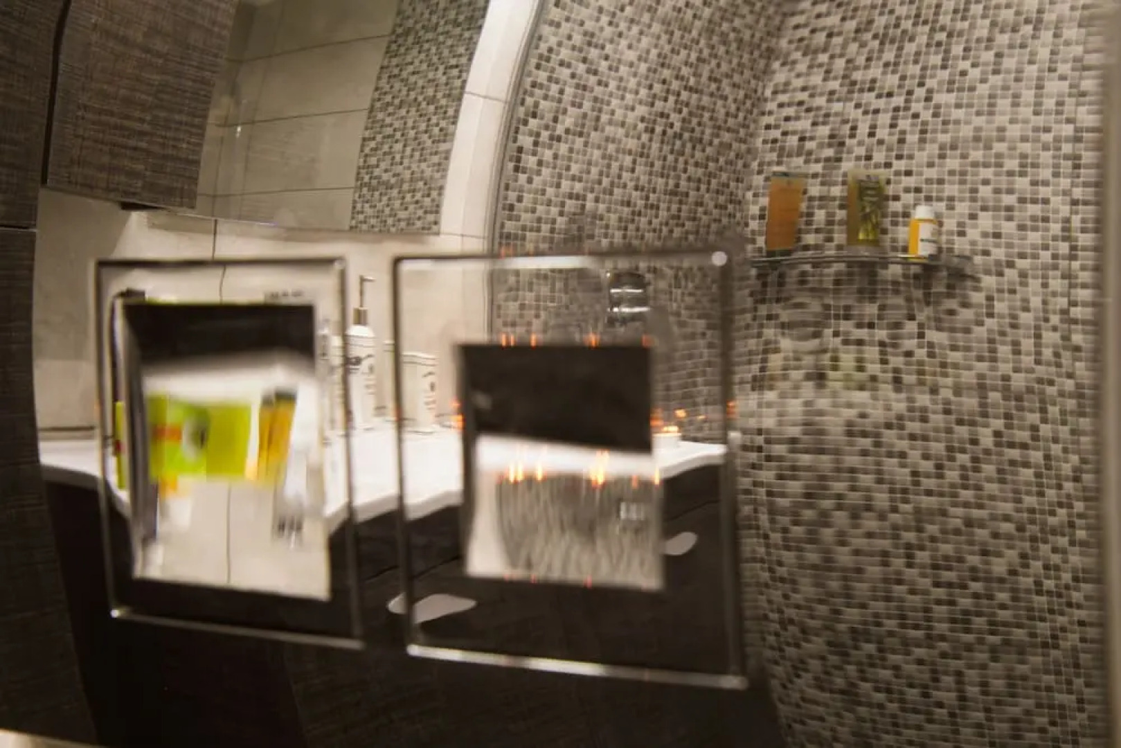 Athens Classic Retro Home