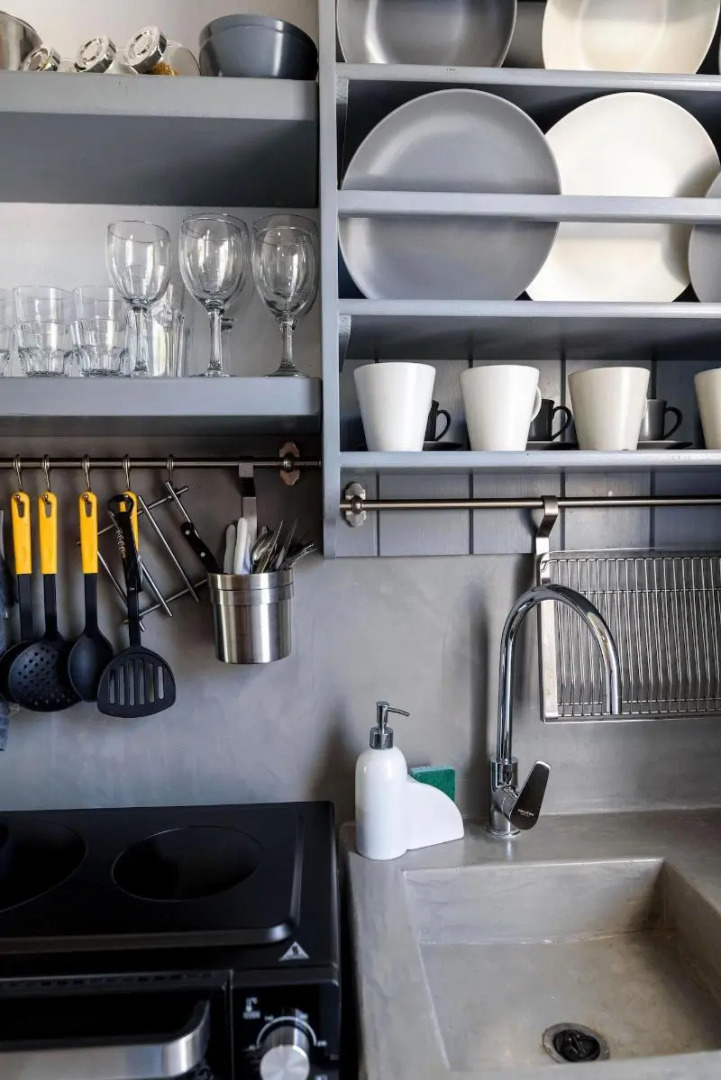 Blue Waves Suites & Apartments To Kyma