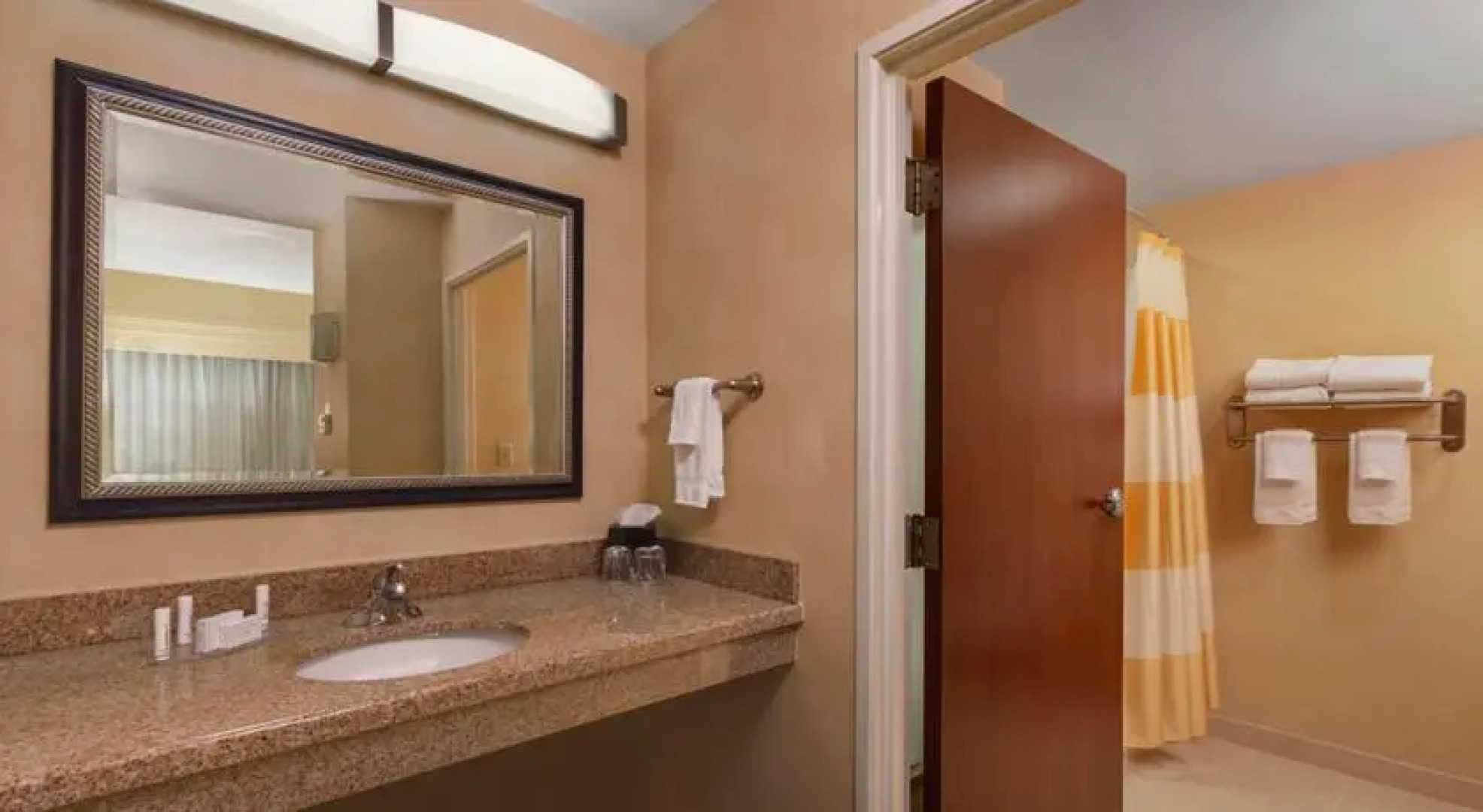 Courtyard Harrisburg Hershey