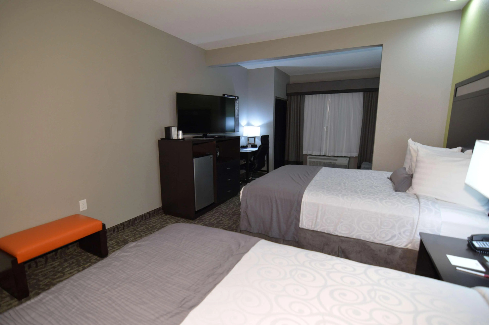 Best Western Plus Bay City Inn & Suites