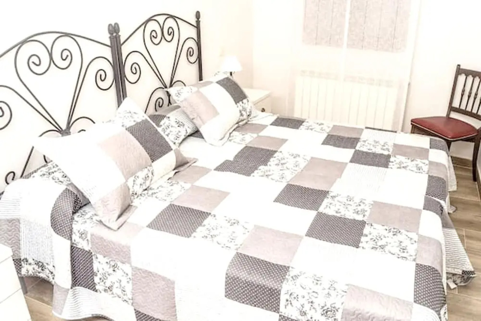 House With 6 Bedrooms in San Bartolomé de Pinares, With Wonderful City View, Furnished Terrace and Wifi - 70 km From the Slopes