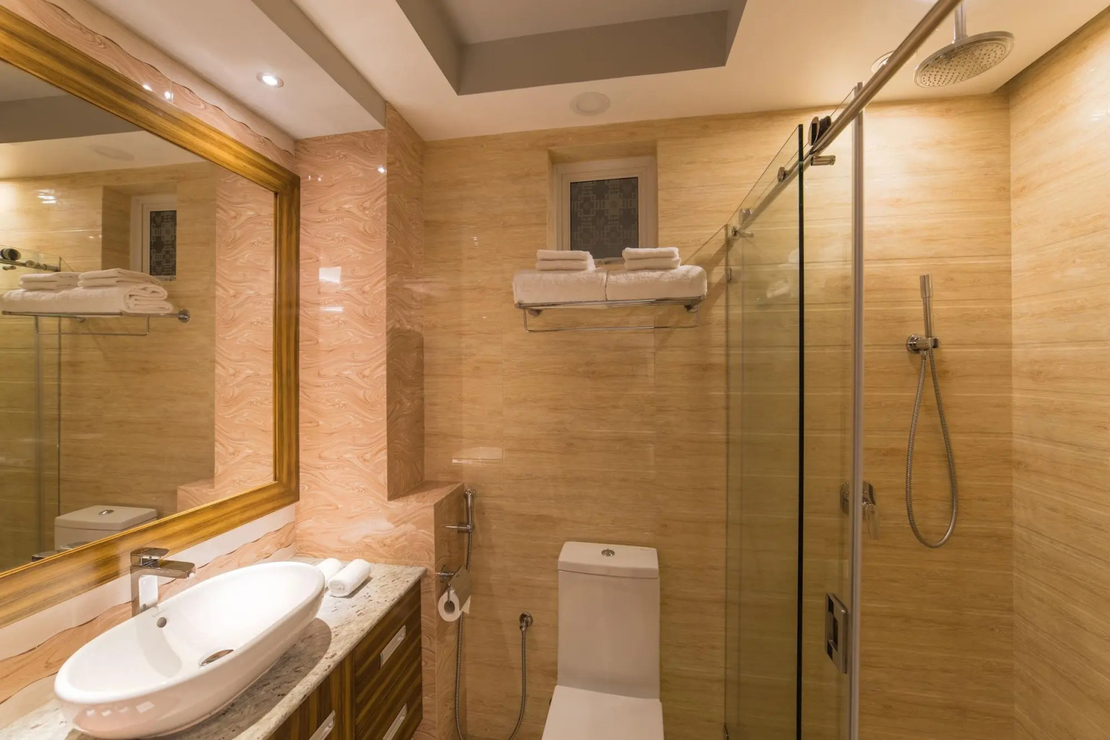 Отель Samann Host