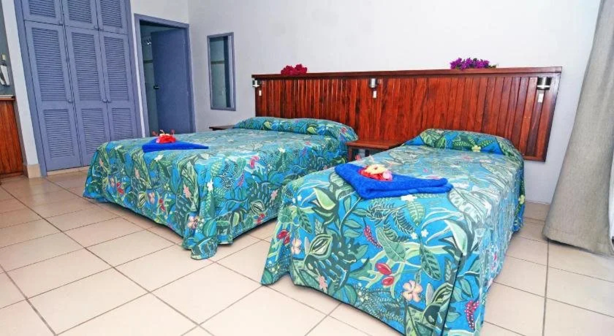 Coral Motel & Apartments