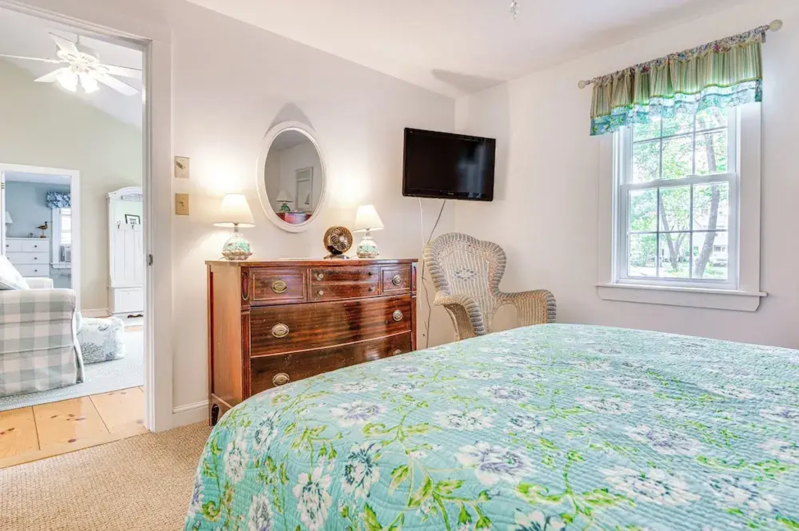 Walk to Goose Rocks Beach: Quiet Townhome w/ Patio