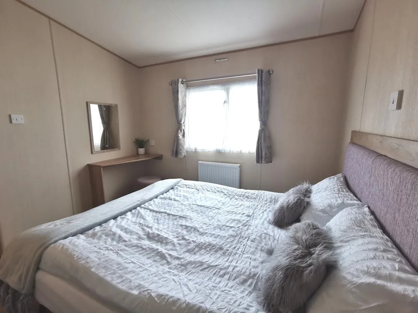 Snowdonia Sunbeach Holiday Sea and Mountain View