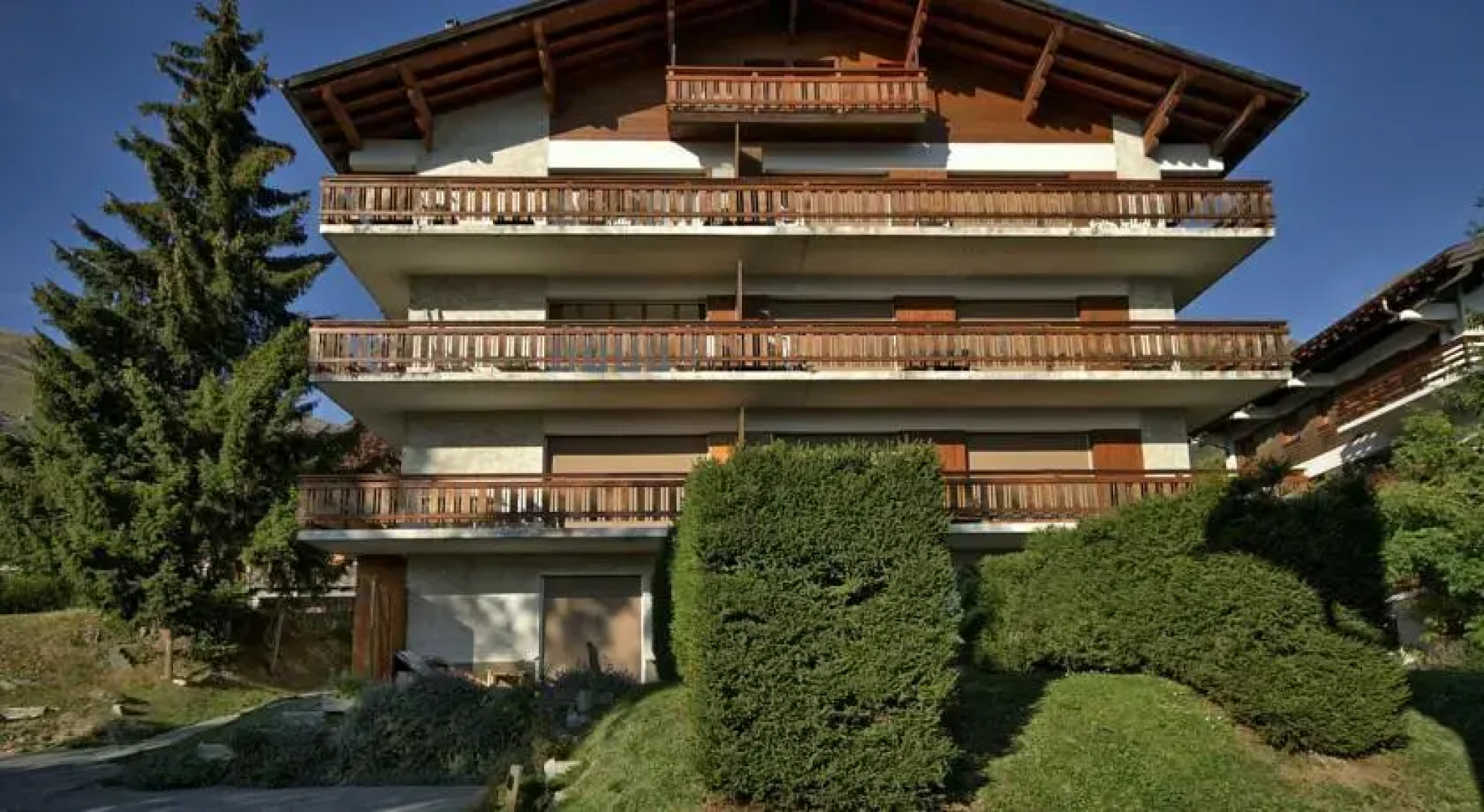 Two-Bedroom Apartments Romaine