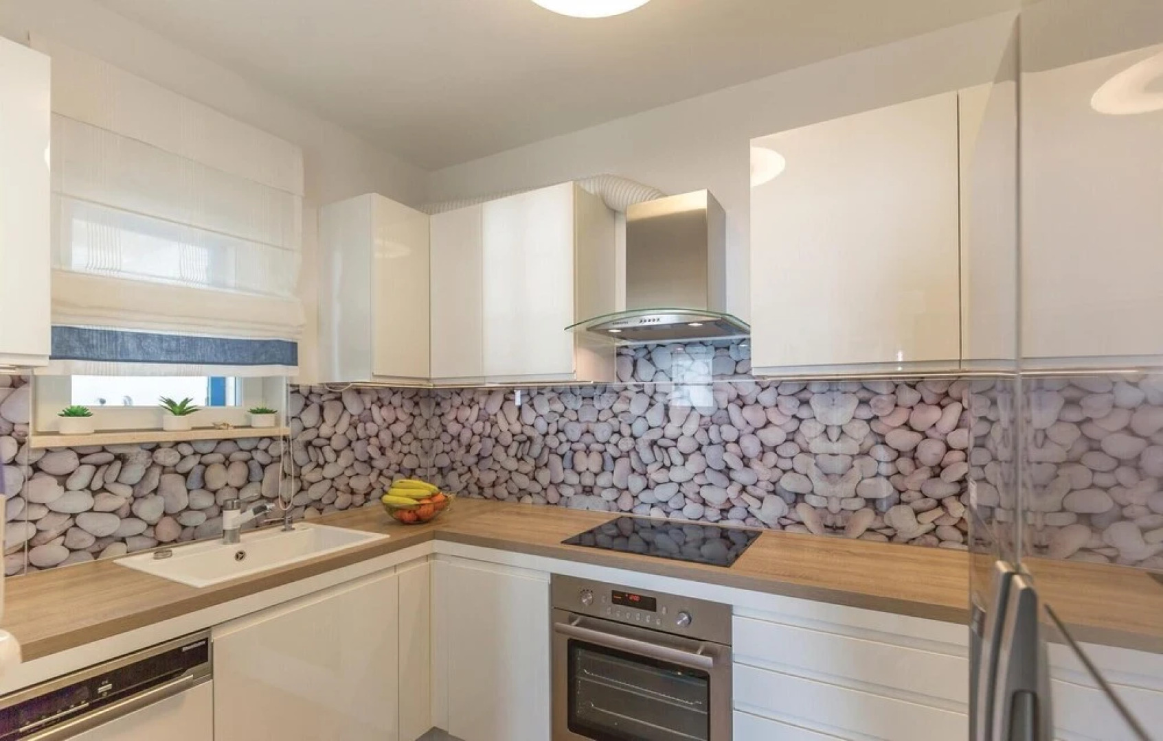 Stunning Home in Brist With Wifi and 4 Bedrooms