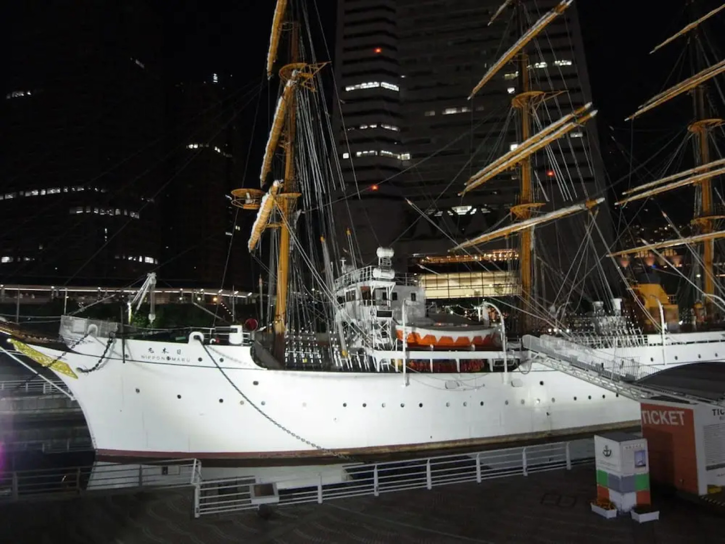 NUDA by H-Seven - Adults Only