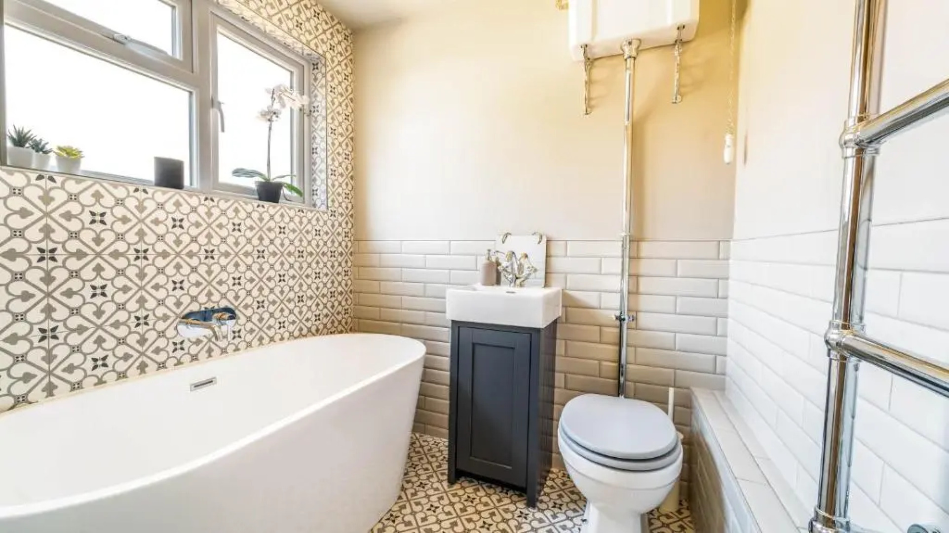 Cosey 2 Bed Cottage With Pool 35 Mins From London