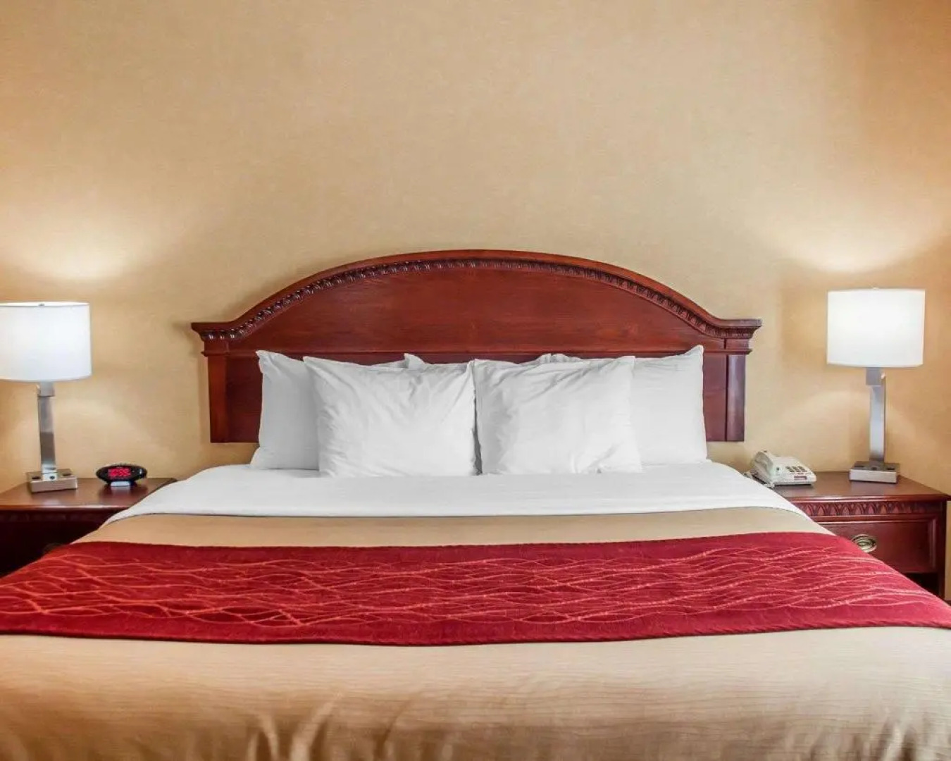 Comfort Inn Near Walden Galleria Mall- Cheektowaga