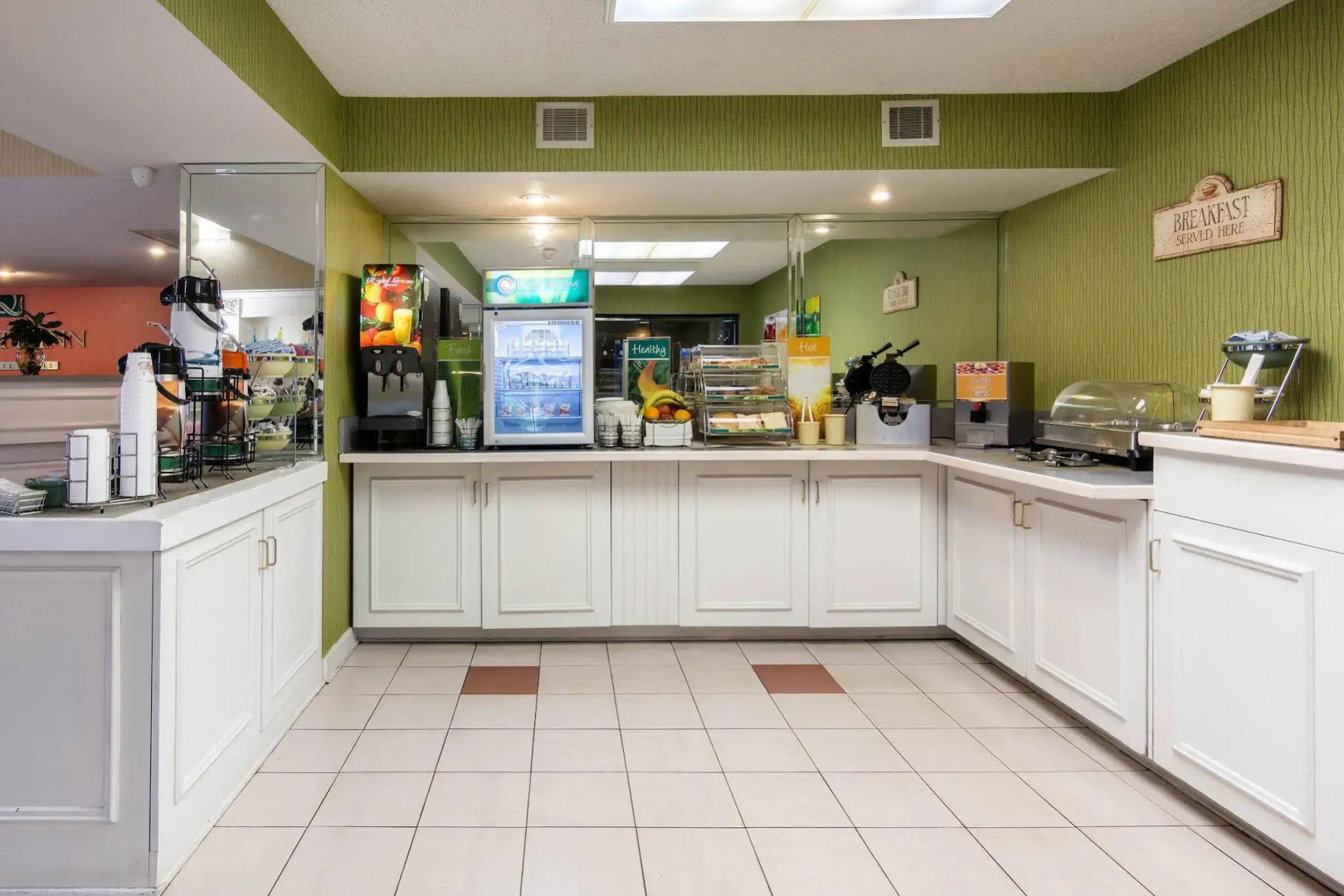 Rodeway Inn At Fort Lee