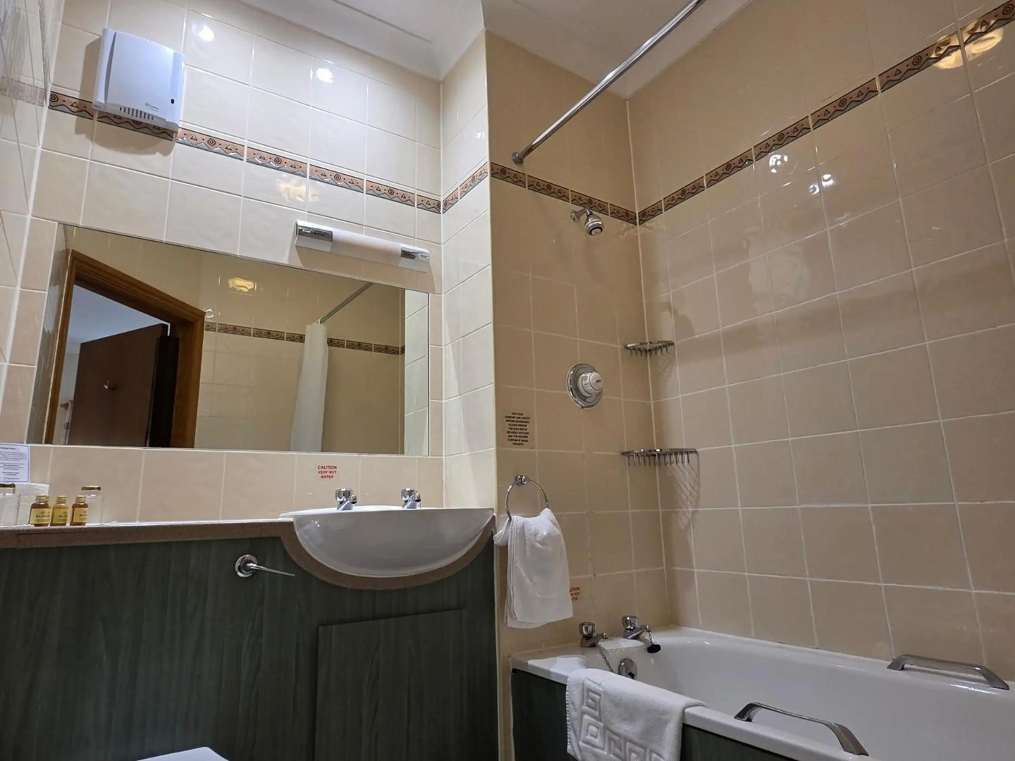 Little Haven Hotel On The Beach