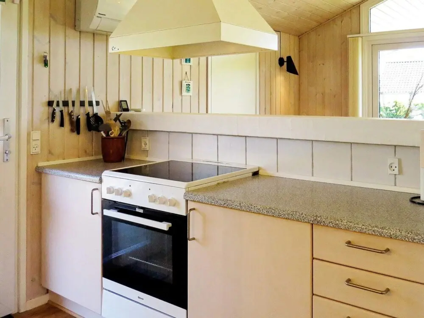 Cozy Holiday Home in Jutland near Beach