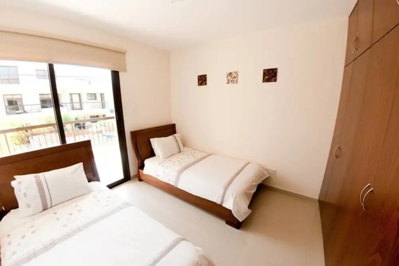 2 bed apt Overlooking Pool -tersefanou, Cyprus