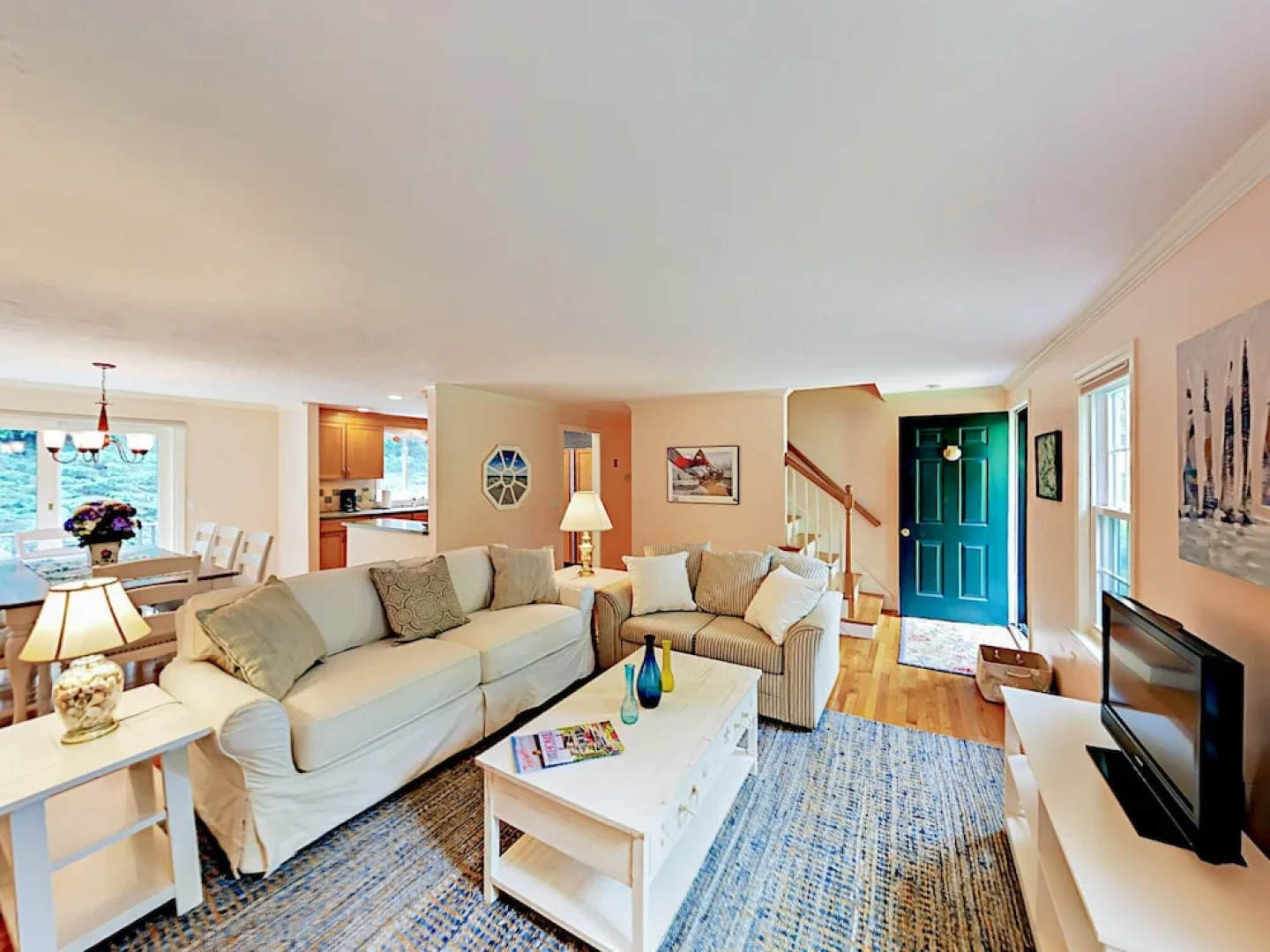 Countryside Home 4 Bedrooms 2 Bathrooms Home