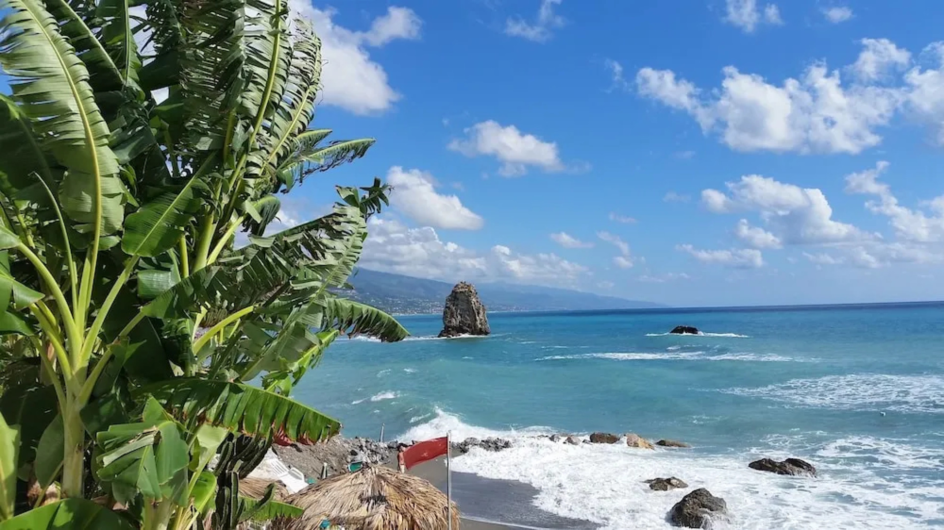 Apartment With 2 Bedrooms in Fuscaldo, With Wonderful sea View, Enclos