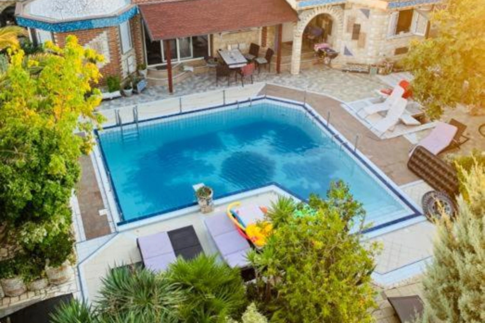 Pool Apartment Sol 6