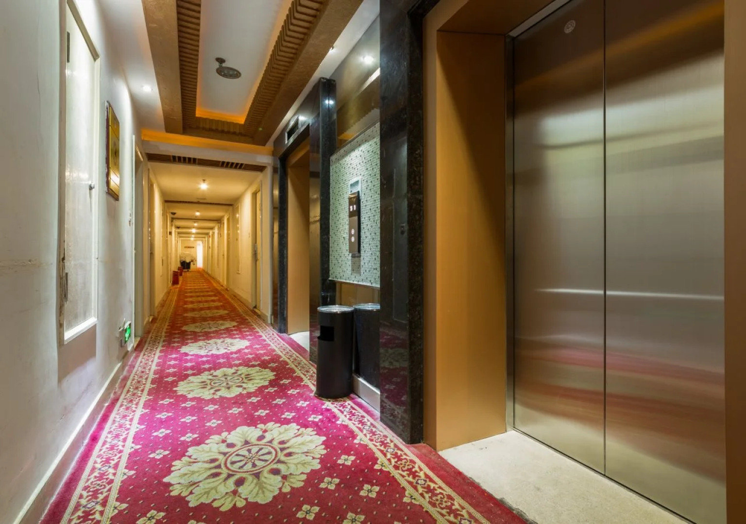 Rezen Meta Tree Hotel (City Center & The Bund, Shanghai)