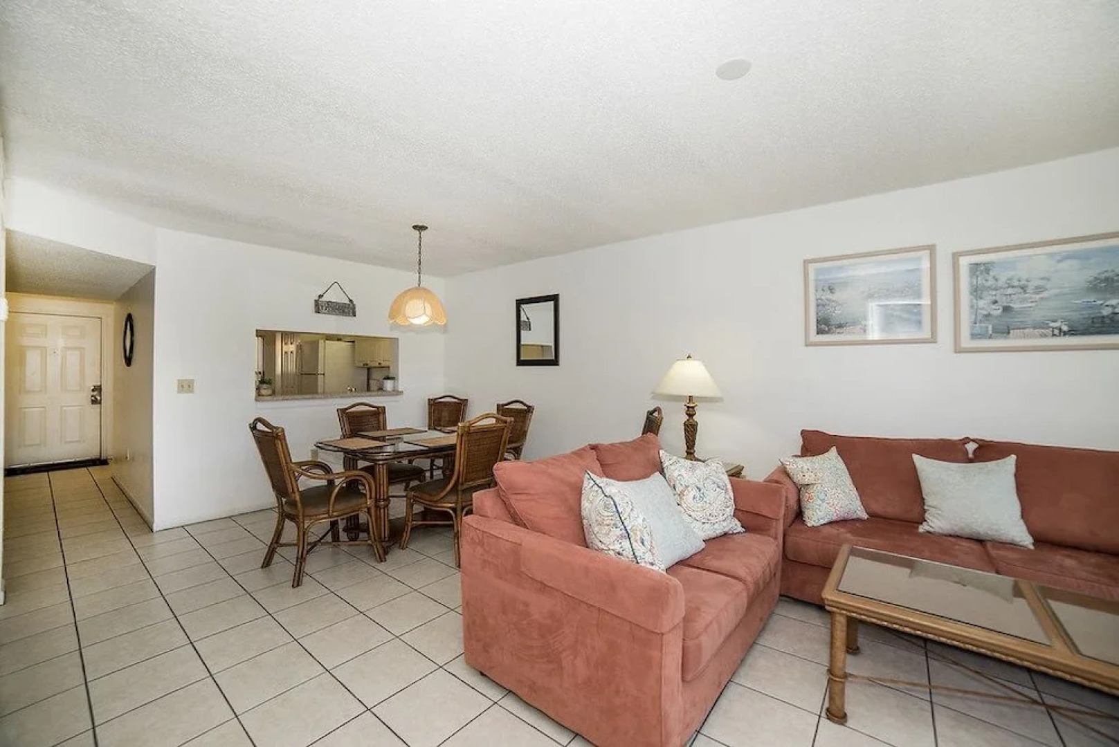 Shorewalk lakeview condo close to IMG