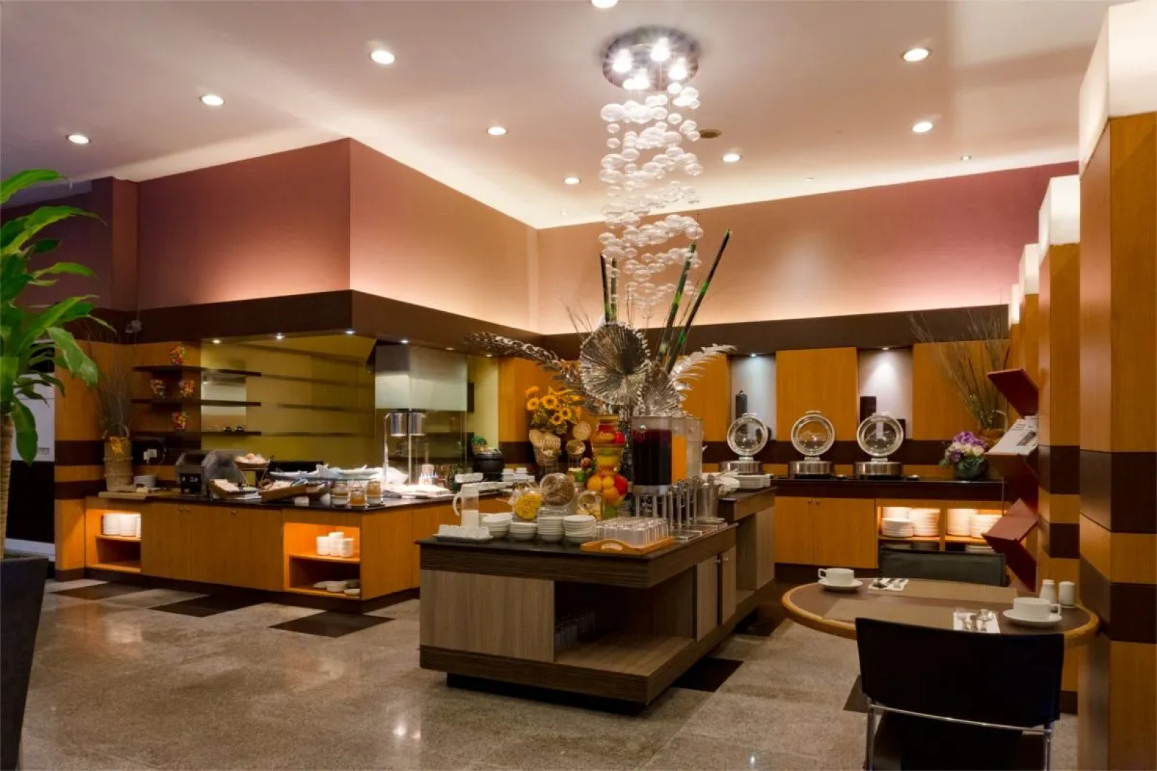 Greenhills Elan Hotel