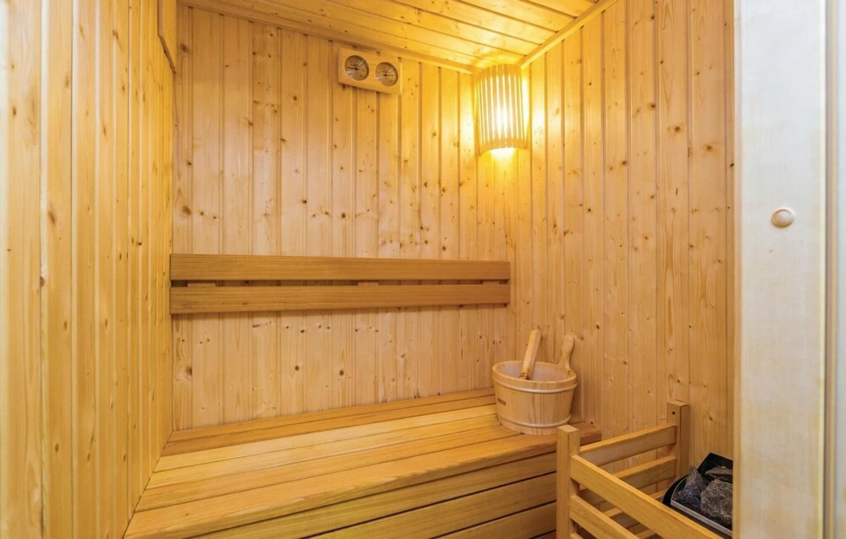 Awesome Home in Sveti Vid Dobrinjski with Hot Tub, WiFi & 6 Bedrooms