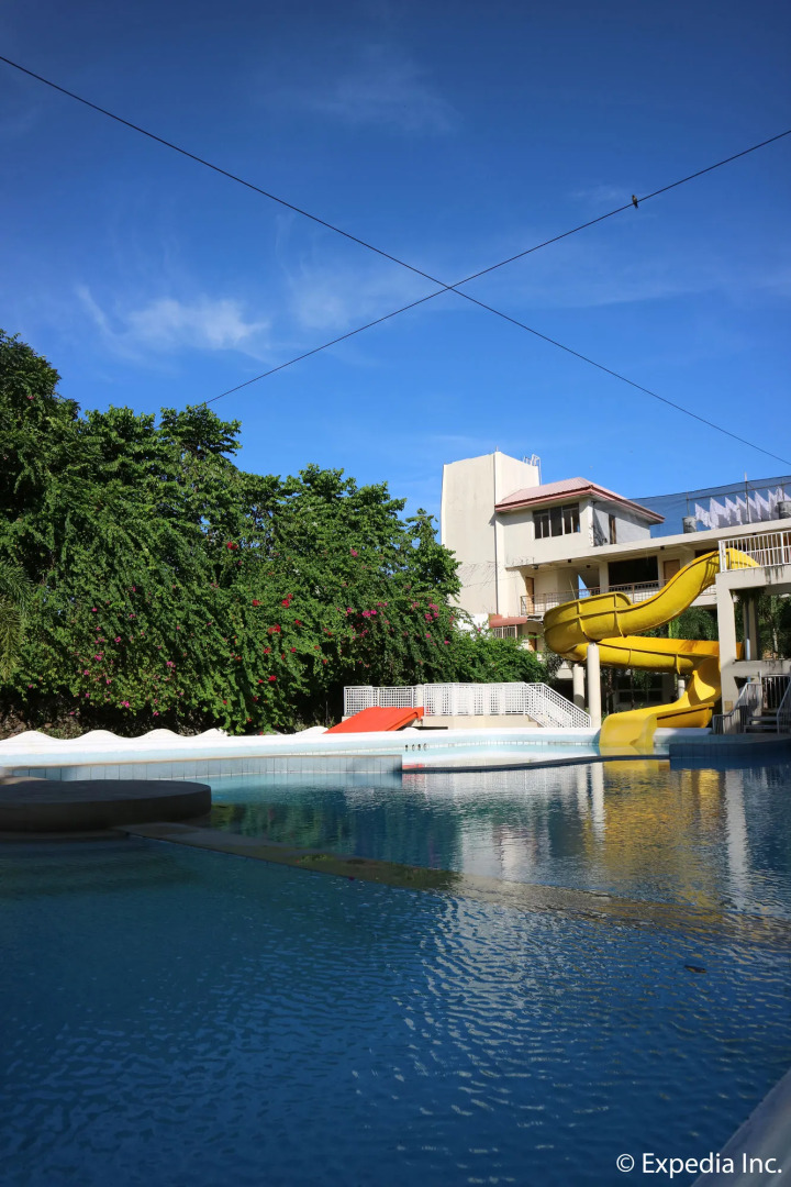 Splash Oasis Resort Hotel