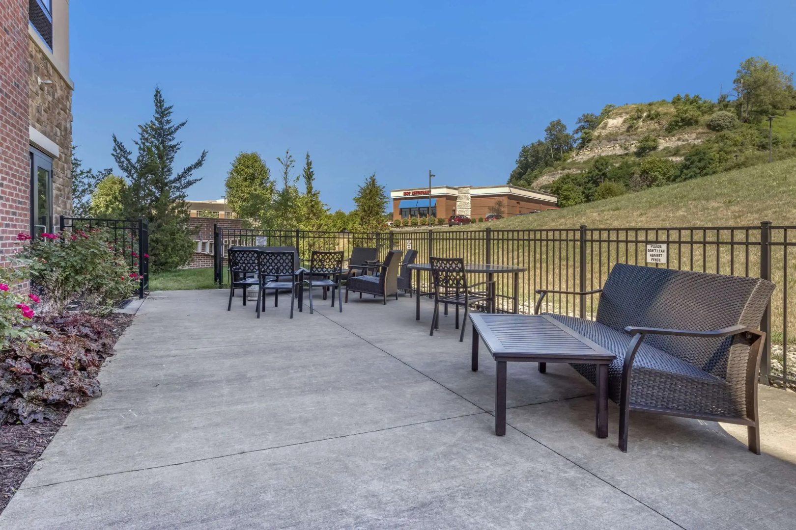 Comfort Suites Bridgeport - Clarksburg