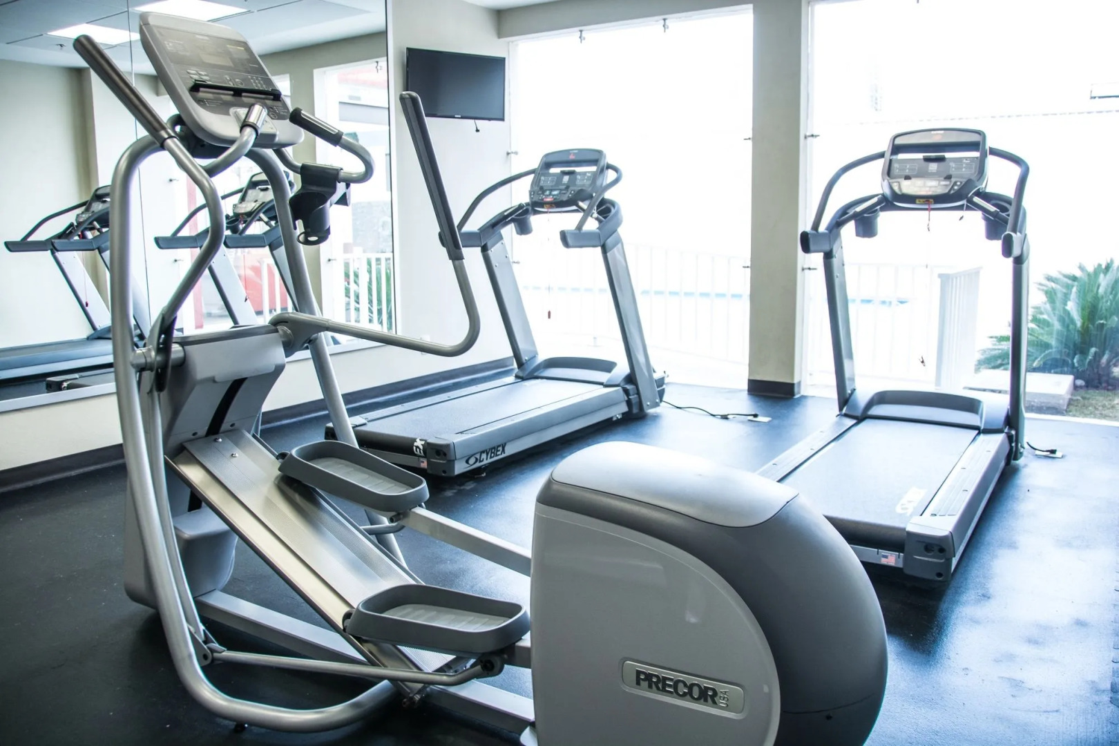 Holiday Inn Express Guadalajara Aeropuerto by IHG