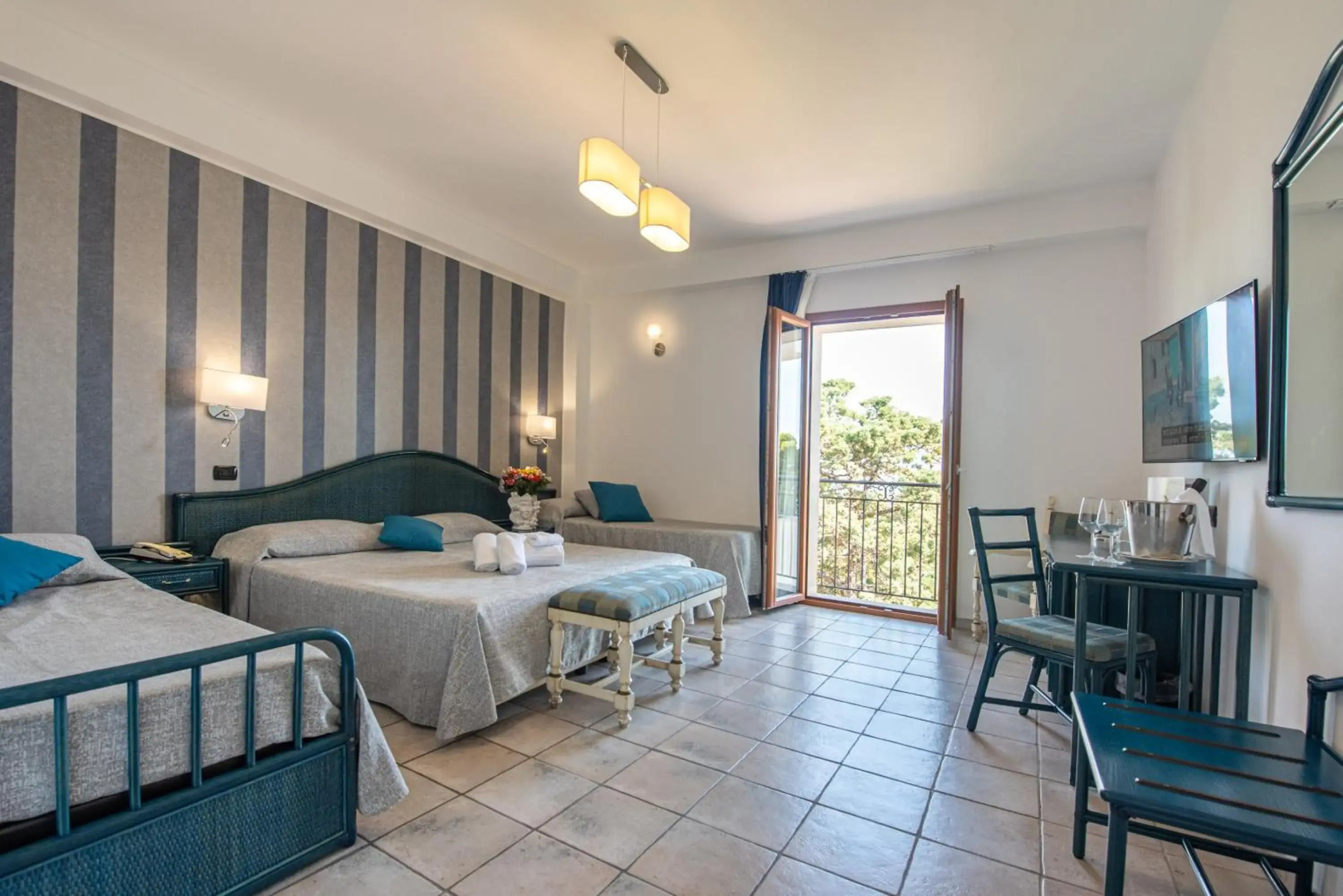 Hotel Baia Del Capitano