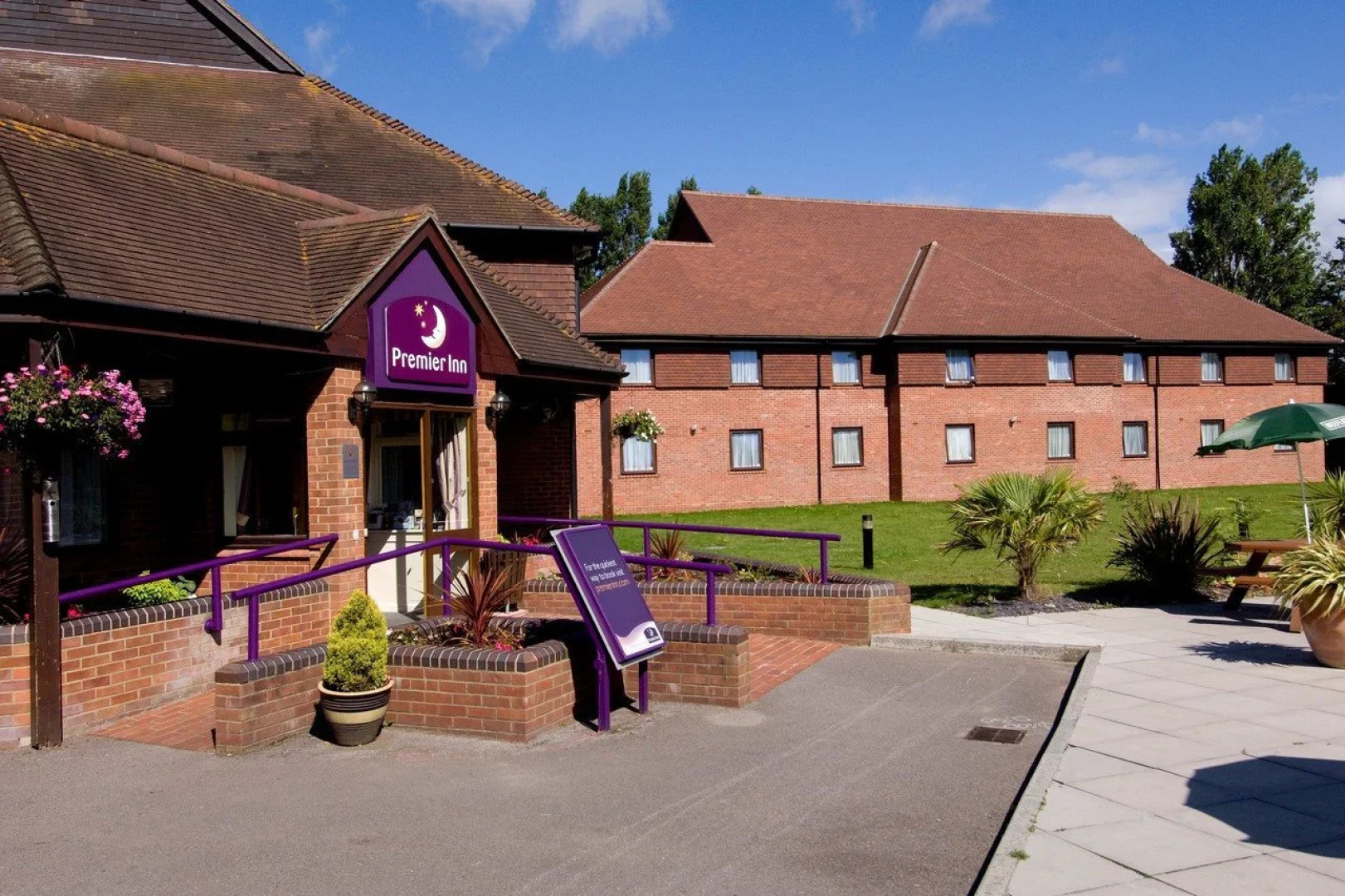 Premier Inn Christchurch (East)