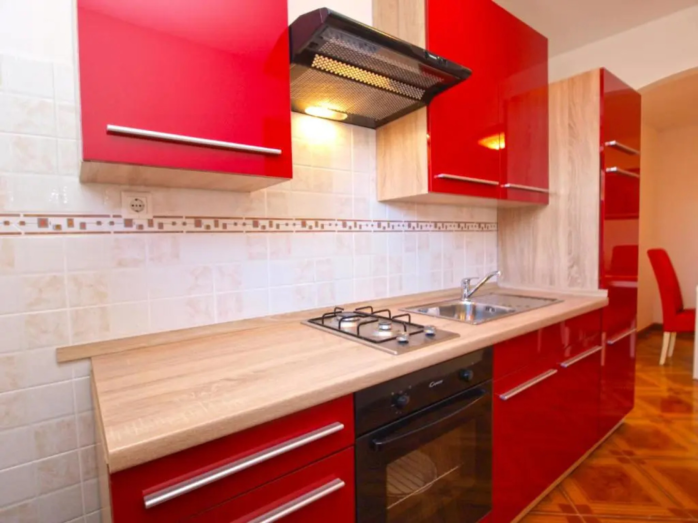 Apartment with pool 1038