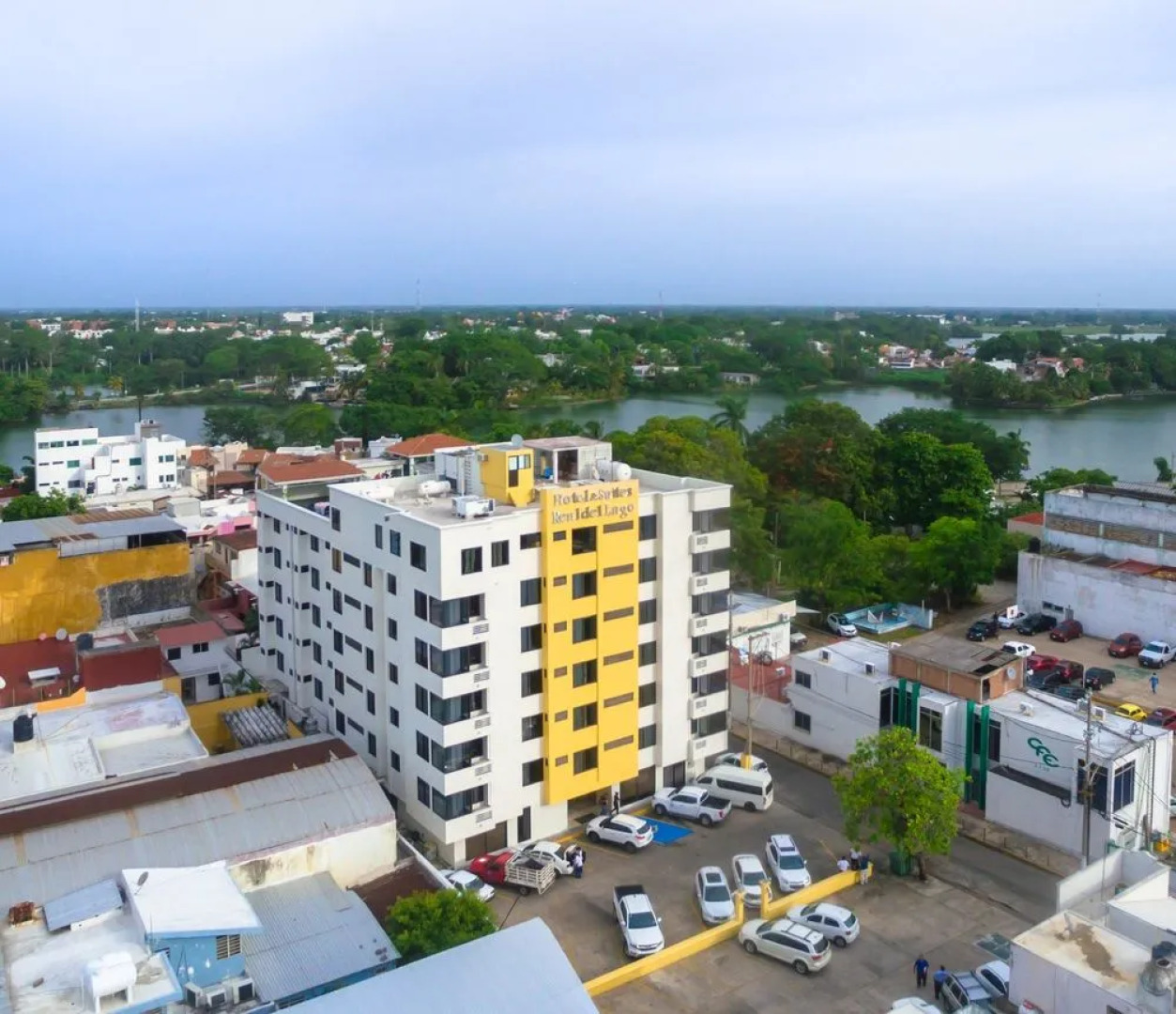 Hotel & Suites Real del Lago