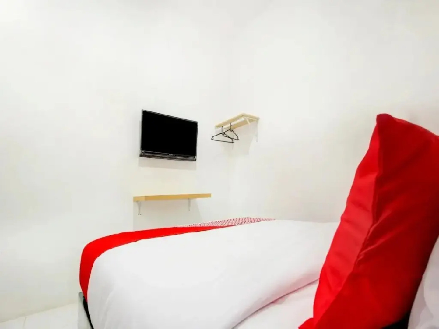 8 Angau Mas by OYO Rooms