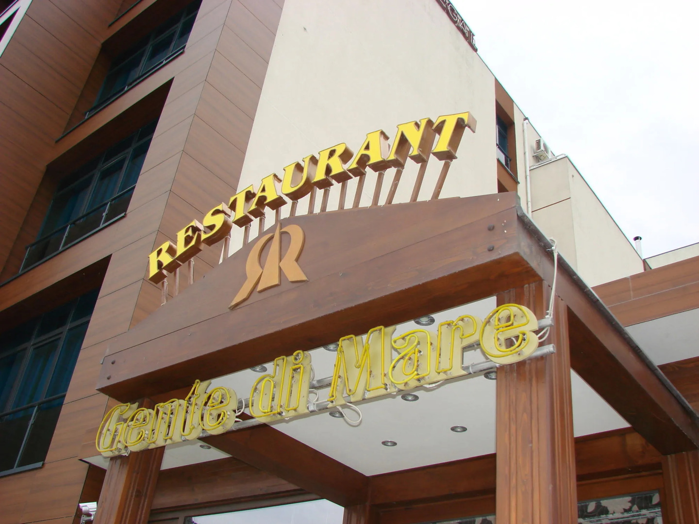 W Regal Boutique&Spa