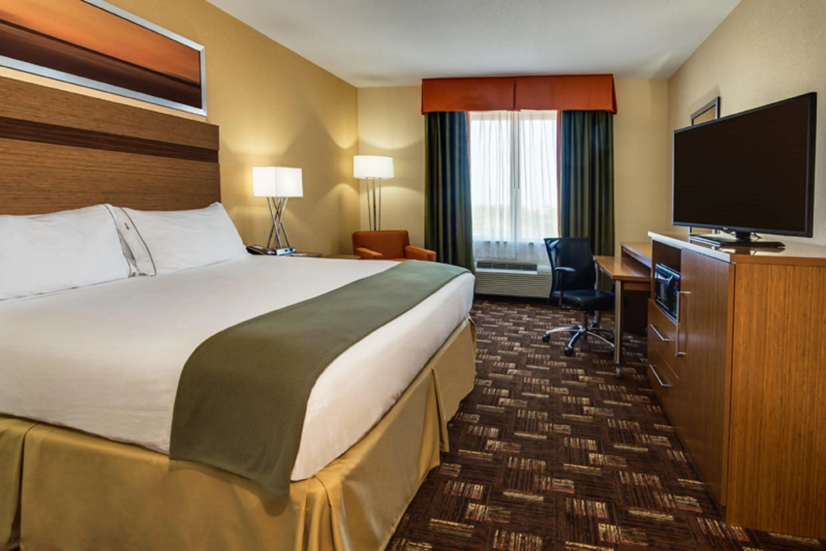Holiday Inn Express & Suites Fort Lauderdale Airport South by IHG