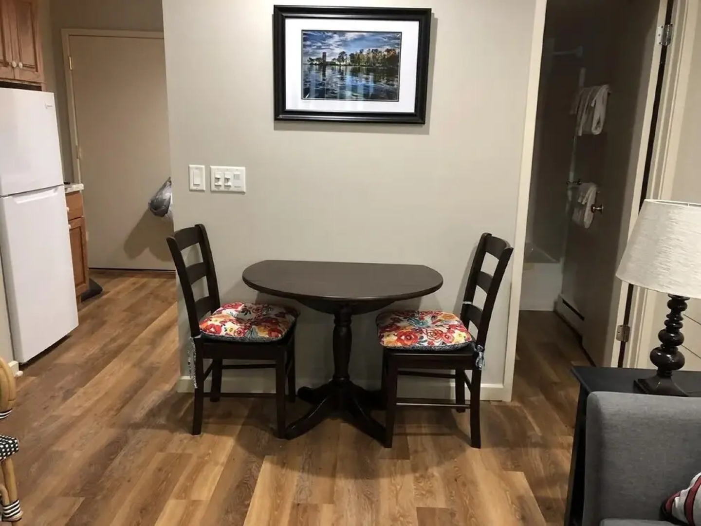 Beechover 2 Studio Bedroom Condo by Redawning