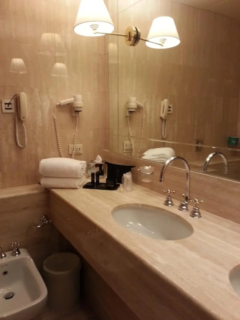 Отель Leon d'Oro