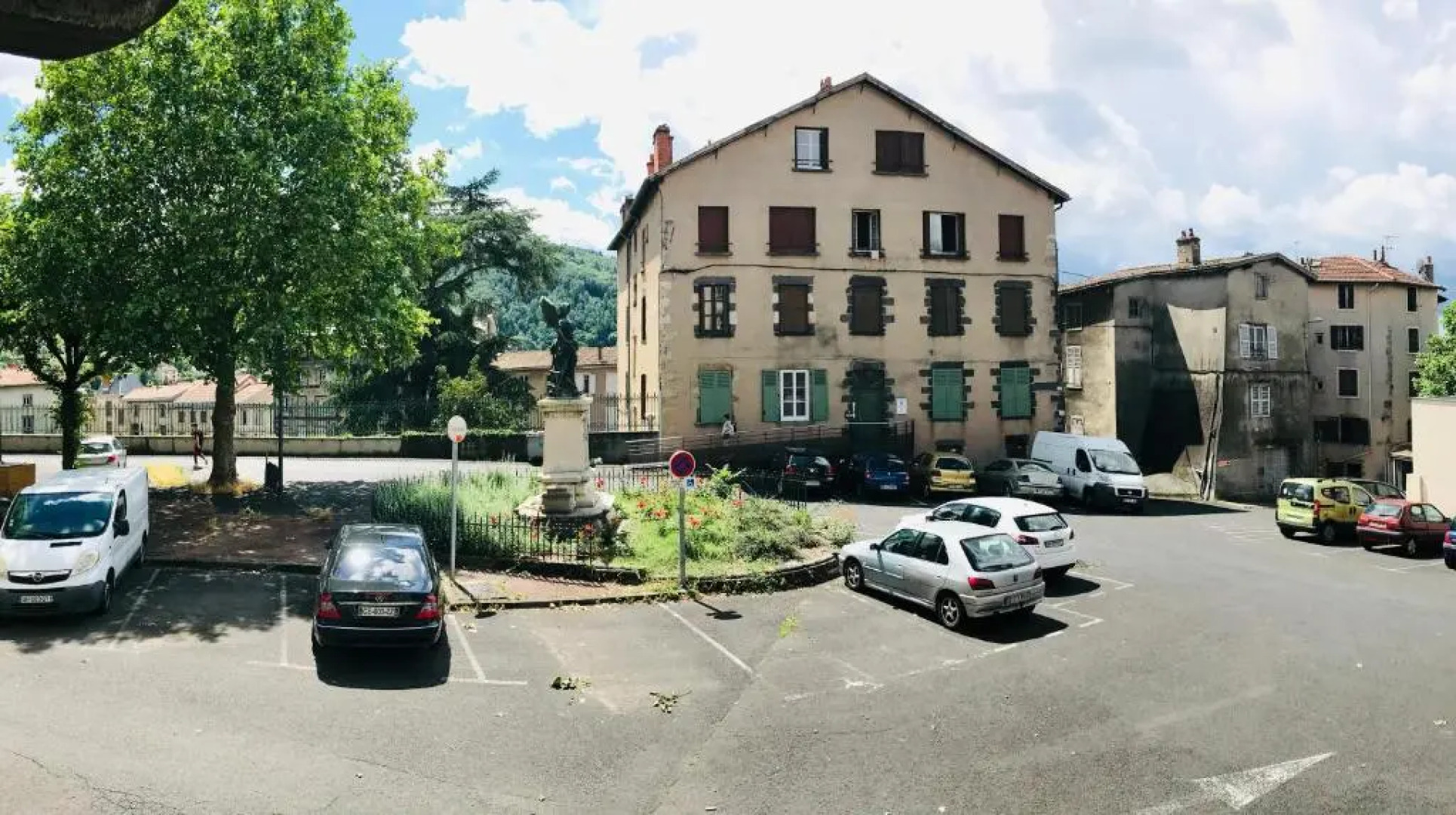 DnN - Modern chic 1BR # minutes to center Thiers # Wifi, free Netflix and Parking