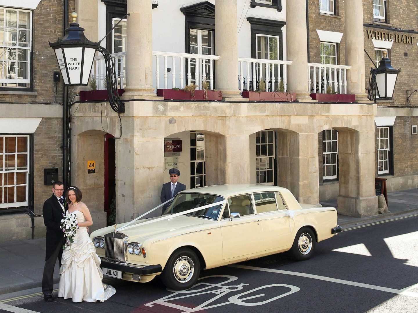 Mercure White Hart Hotel Salisbury and Apartments