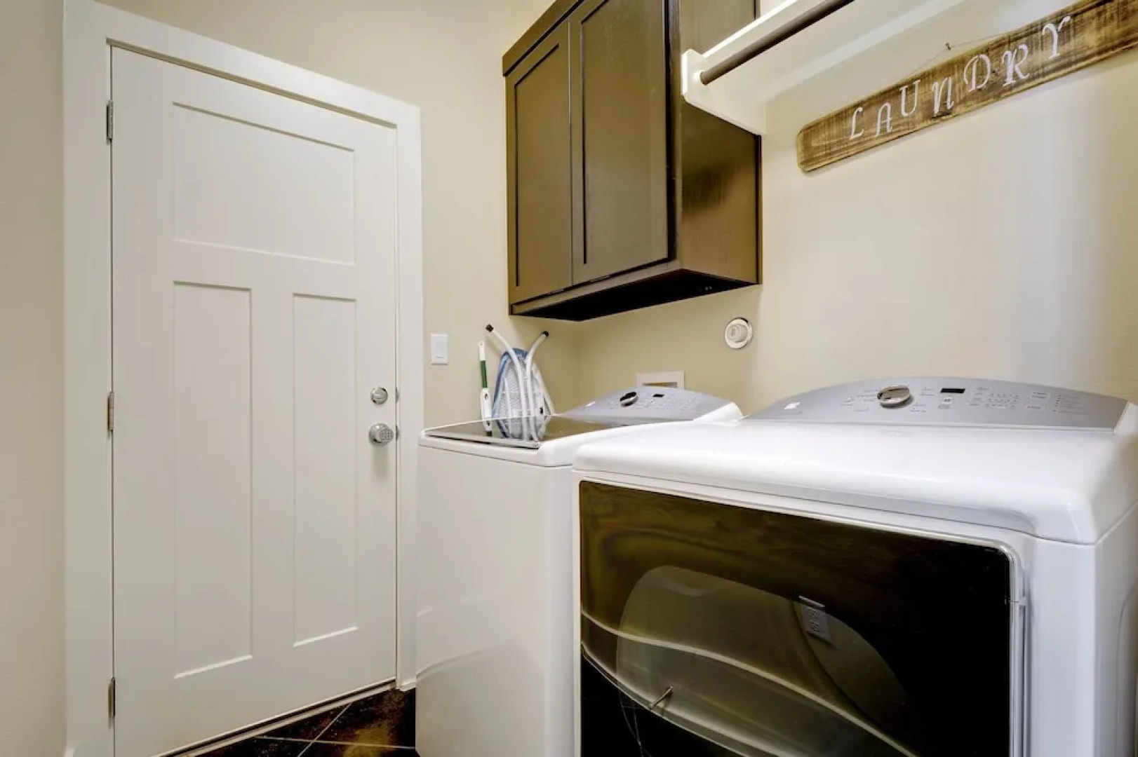 17514 Village Drive Home 4 Bedrooms 2 Bathrooms Home