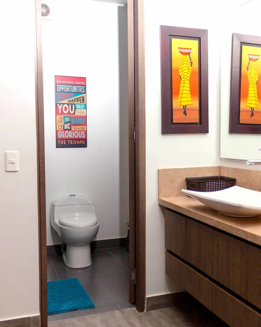 Moderno Edificio Sobre la Playa - Luxury